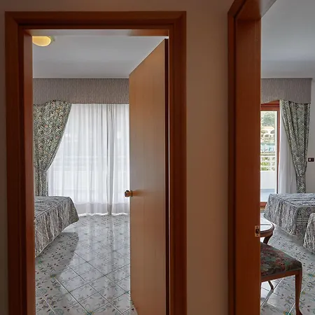 Hotel apartamentowy Club La Castellana 3*