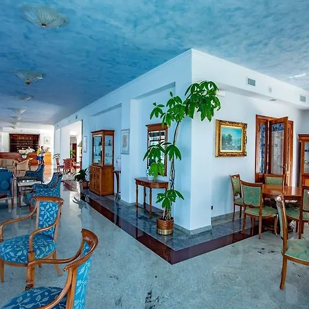 Hotel apartamentowy Club La Castellana 3*