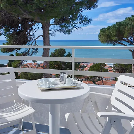 Club La Castellana 3*