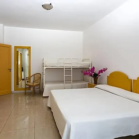 Club La Castellana Aparthotel 3*