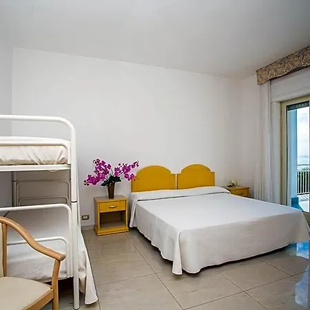 Aparthotel Club La Castellana