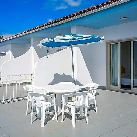 Club La Castellana Aparthotel 3*