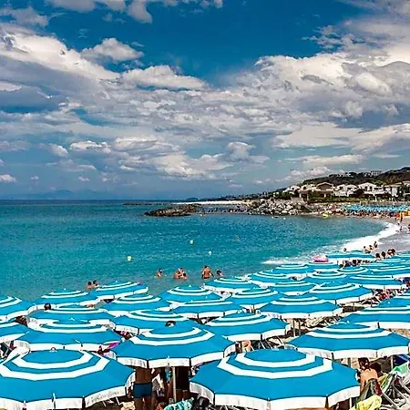 Club La Castellana Aparthotel 3*
