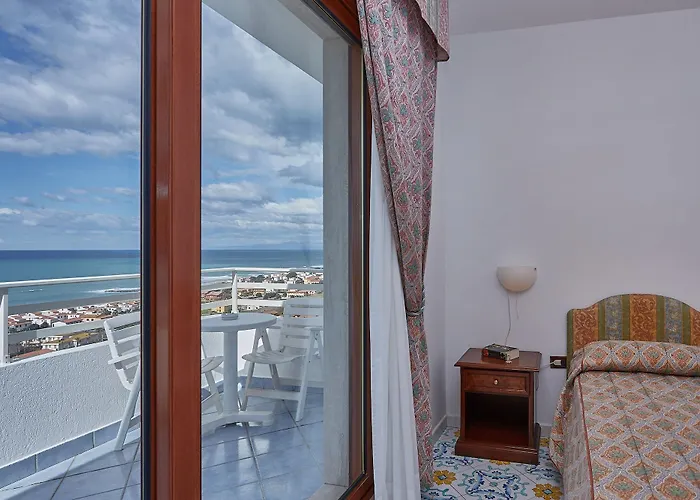 شقة فندقية Club La Castellana بلفيديري ماريتّيمو