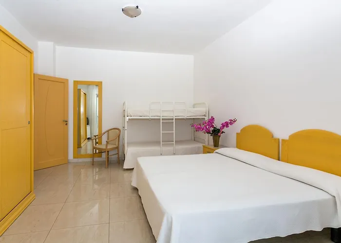 Club La Castellana 3*